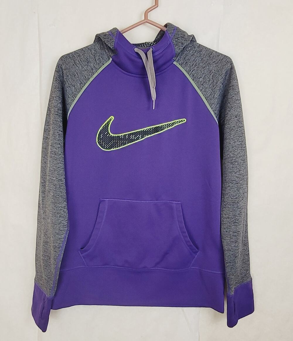 Nike purple therma fit swoosh hoodie Size Medium Athletic Casual Streetwear